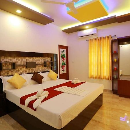 Dayout Regency Alappuzha Екстер'єр фото