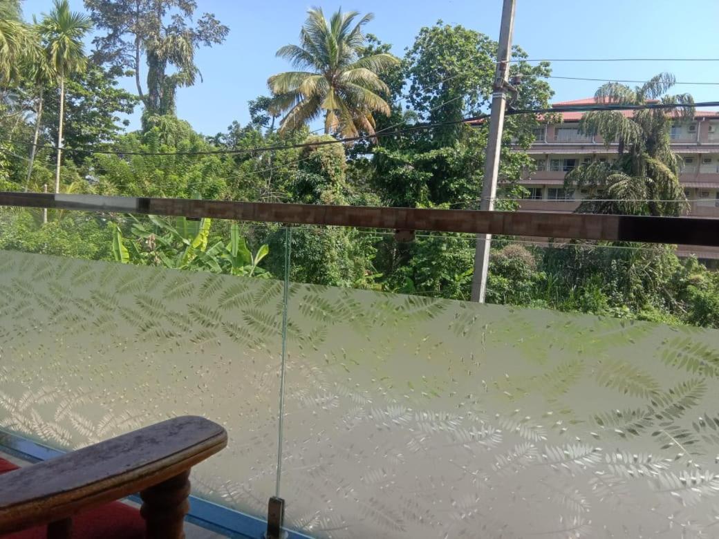 Dayout Regency Alappuzha Екстер'єр фото